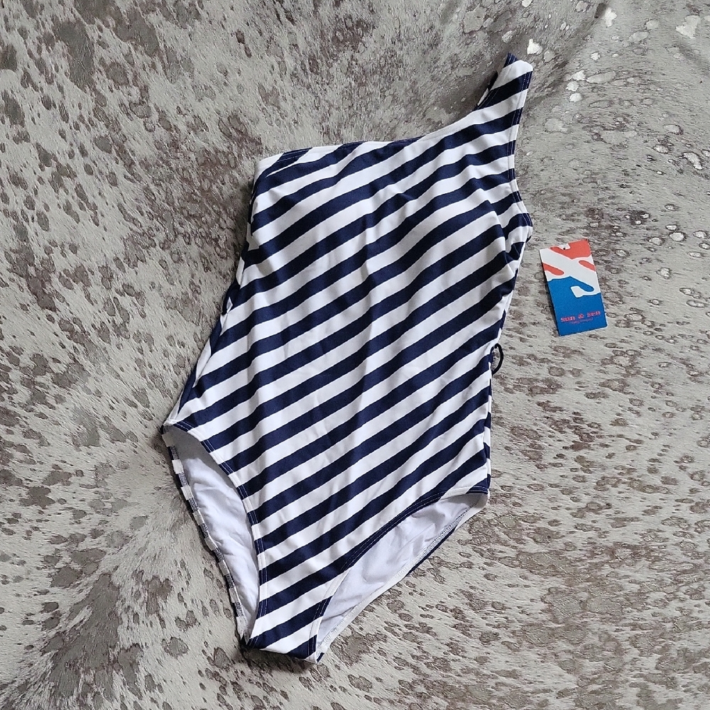 Sun & Sea One Shoulder Stripe Swimsuit NWT Sz10